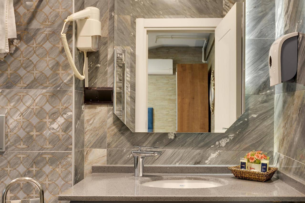 Grande Stella Hotel Eskisehir Bagian luar foto